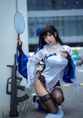 美女被脱脱内衣免费的软件